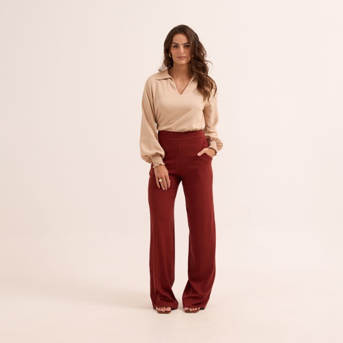Calça Pantalona Viscose Slub com Elastano e Fechamento Lateral